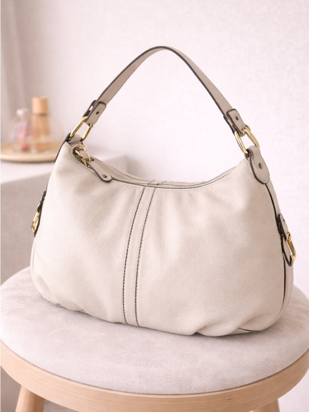 Banana Republic Cream Pebbled Leather Shoulder Bag hobo purse